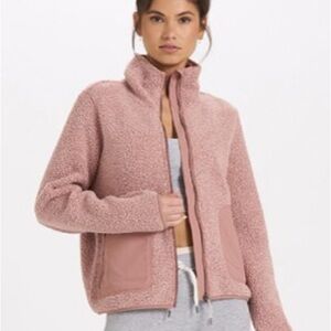 Vuori pink Sherpa jacket